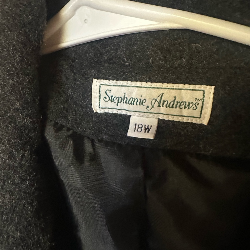 Classic Gray‎ Trench Coat - Picture 2 of 3